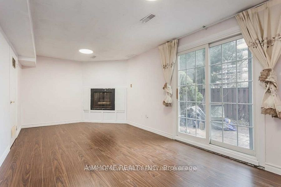 3-30 Chichester Place, Toronto, ON, M1T 3S5 - 5
