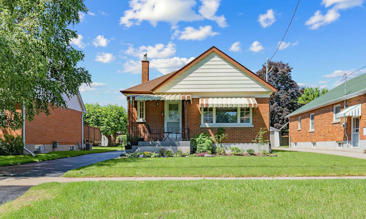 58 Central Park Boulevard S