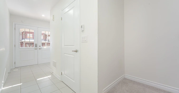 48 Porcelain Way, Whitby, ON, L1R 0R6 - 6