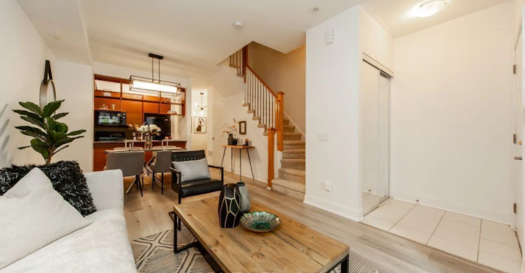 TH51-315 Village Green Square Street, Toronto, ON, M1S 0L2 - 6