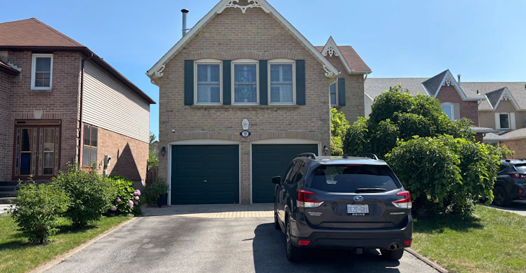 9 Dowers Drive, Ajax, ON, L1T 3C8