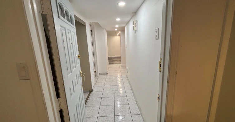 9 Dowers Drive, Ajax, ON, L1T 3C8 - 8