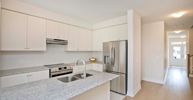 2970 Gatestone Path N/A, Pickering, ON, L1X 2R5 - 10