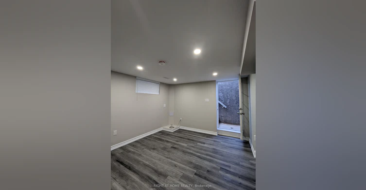 29 Brantford Drive, Toronto, ON, M1W 1E2 - 6