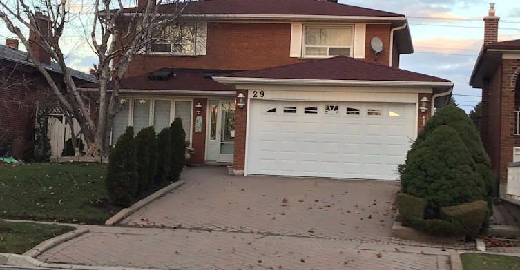 29 Brantford Drive, Toronto, ON, M1W 1E2