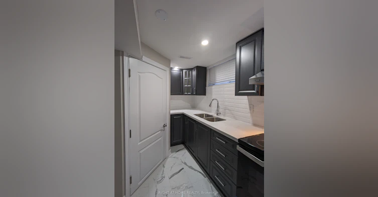29 Brantford Drive, Toronto, ON, M1W 1E2 - 2