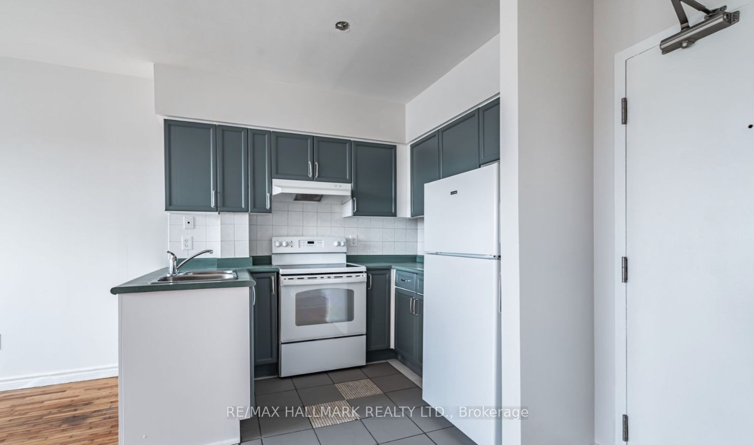 A5-2831 Kingston Road, Toronto, ON, M1M 1N2 - 3