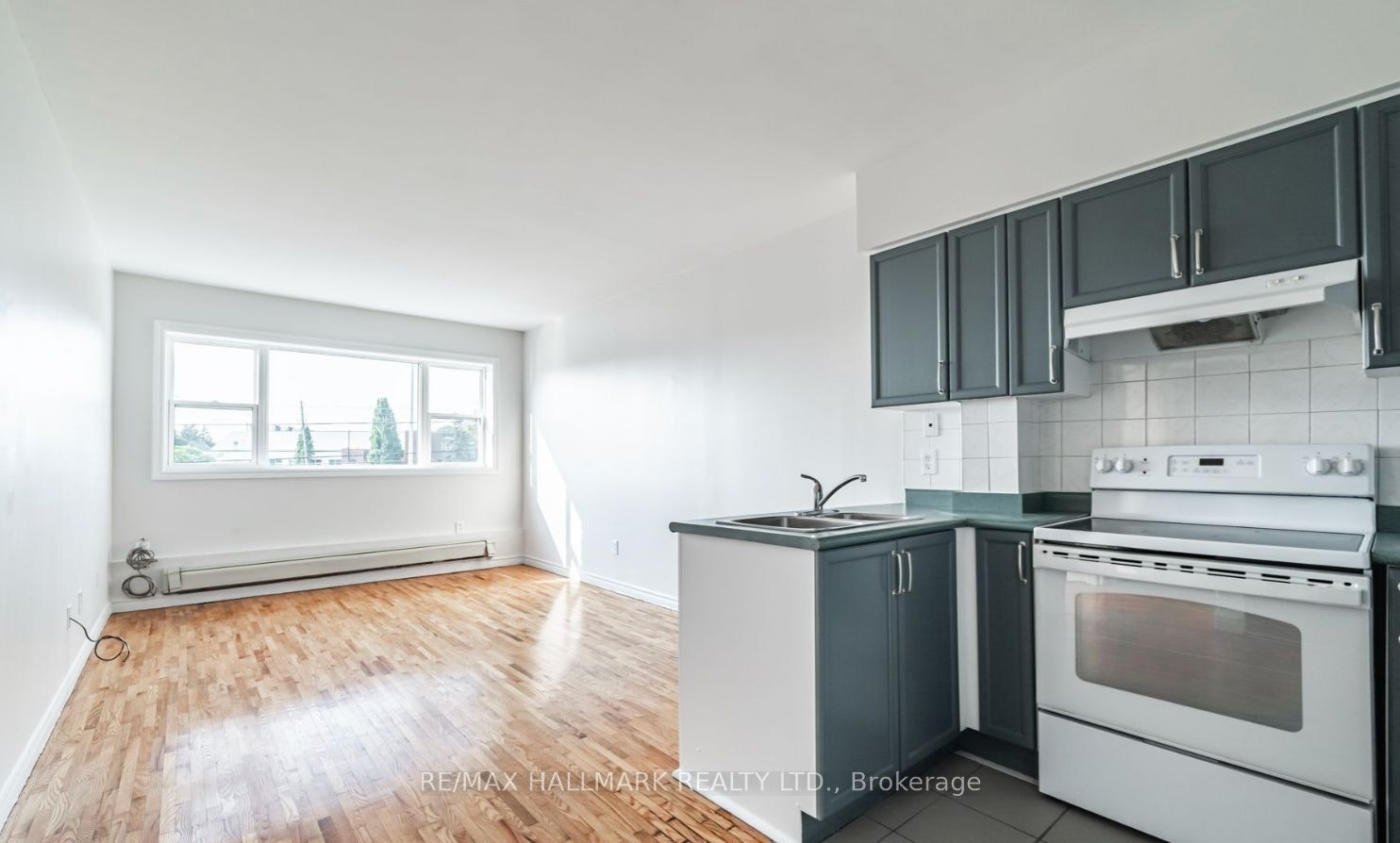 A5-2831 Kingston Road, Toronto, ON, M1M 1N2