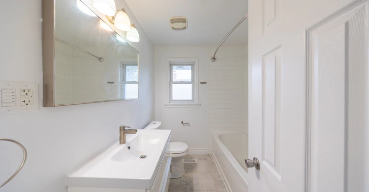 Main-1118 Athol Street, Whitby, ON, L1N 4A7 - 19