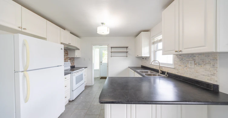 Main-1118 Athol Street, Whitby, ON, L1N 4A7 - 12