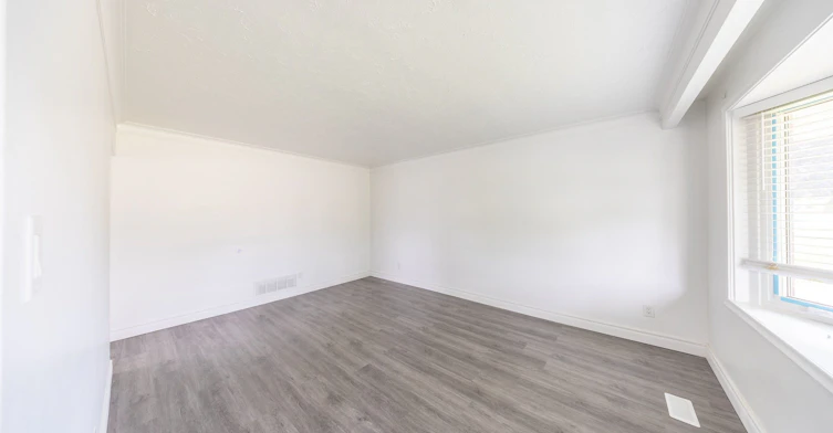 Main-1118 Athol Street, Whitby, ON, L1N 4A7 - 5