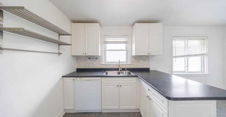 Main-1118 Athol Street, Whitby, ON, L1N 4A7 - 14
