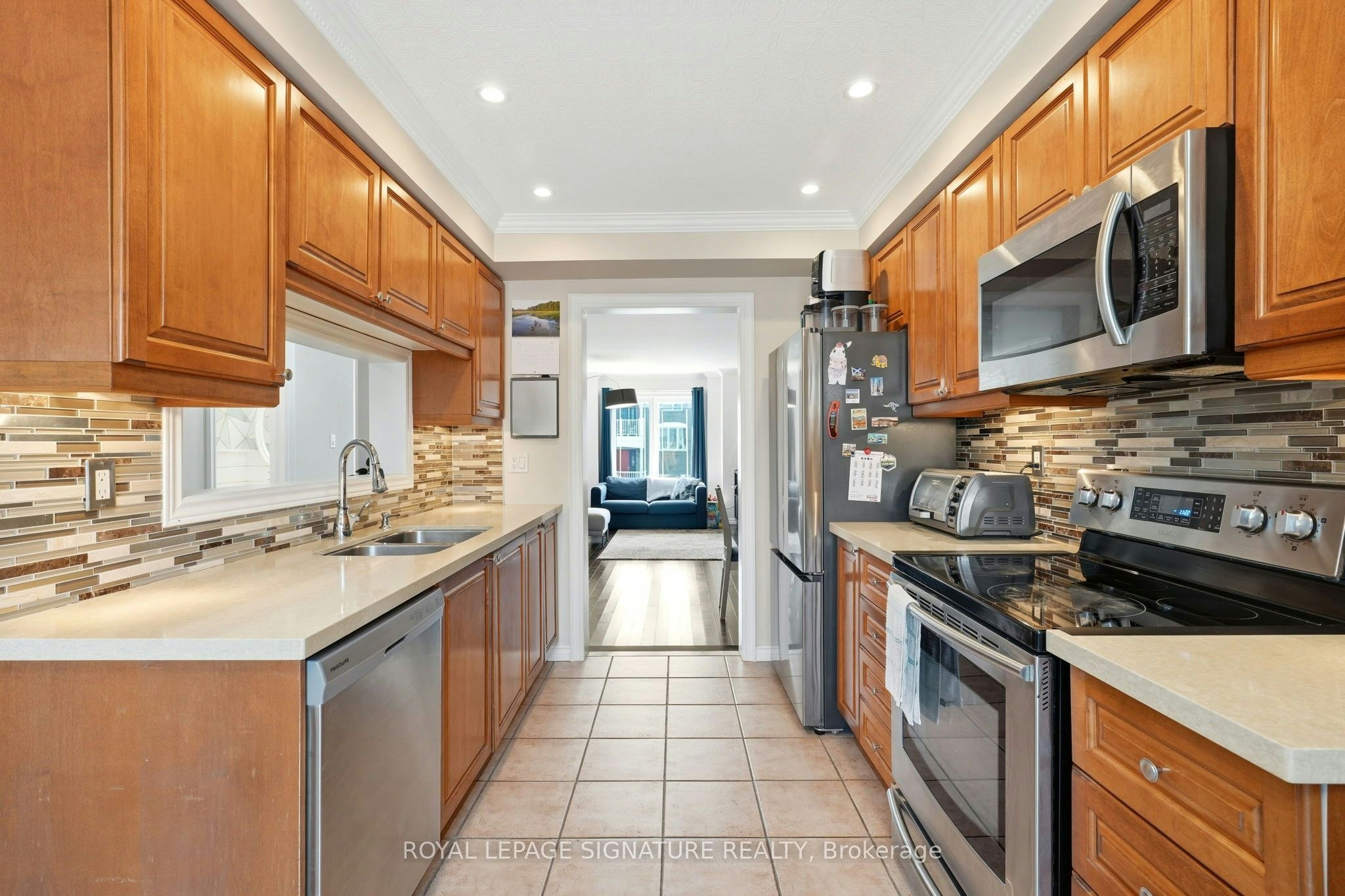 36 Moorefield Drive, Toronto, ON, M1C 5B6 - 9