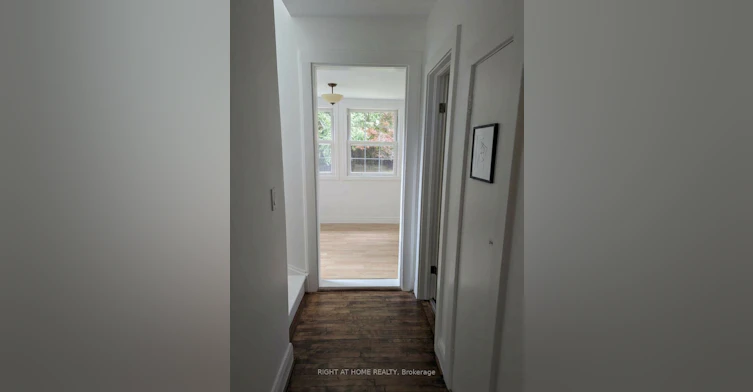 24 Harewood Avenue, Toronto, ON, M1M 2R2 - 22