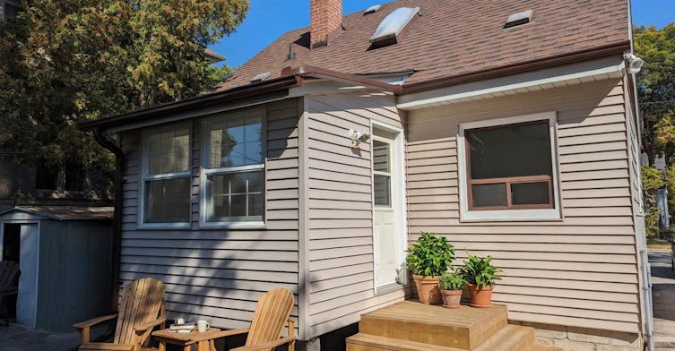 24 Harewood Avenue, Toronto, ON, M1M 2R2 - 2