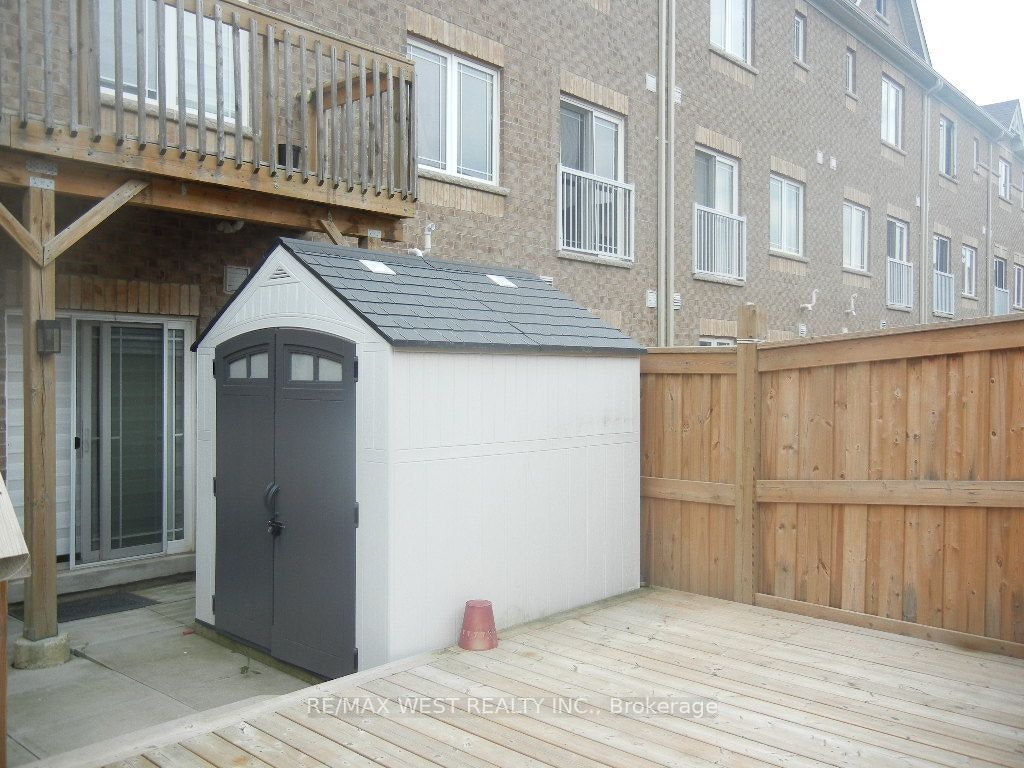 12 Waterstone Way, Whitby, ON, L1N 0M3 - 36