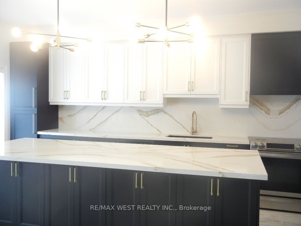 12 Waterstone Way, Whitby, ON, L1N 0M3 - 9