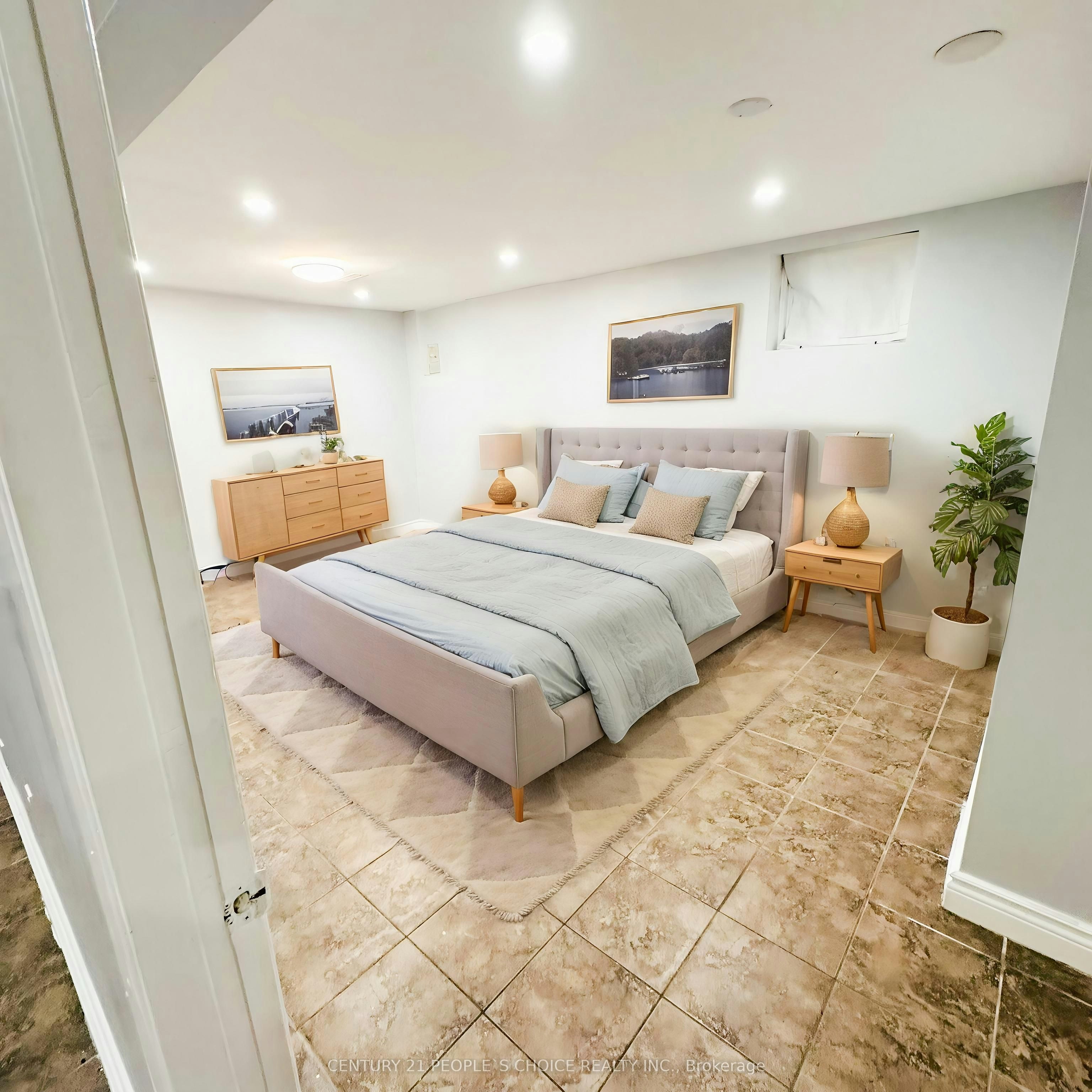 41 Coomer Crescent, Ajax, ON, L1T 3C7