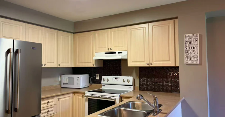 72 Keywood Street, Ajax, ON, L1Z 2E4 - 3