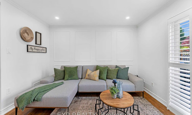 42 Fieldnest Crescent