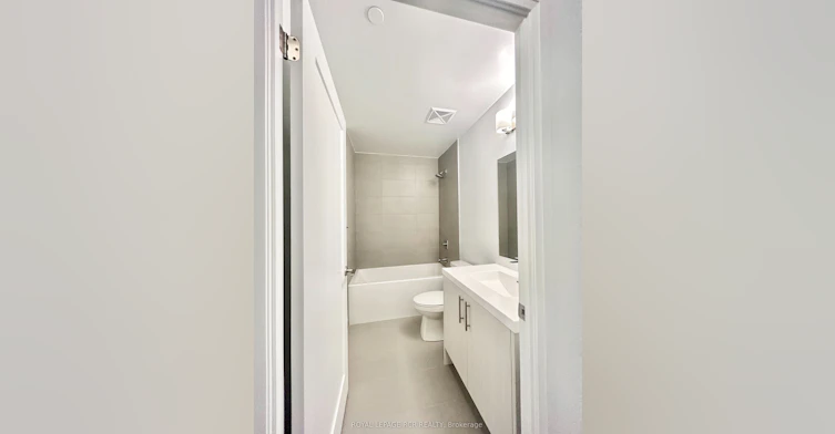 286-403 Main Street, Toronto, ON, M4C 4X4 - 16