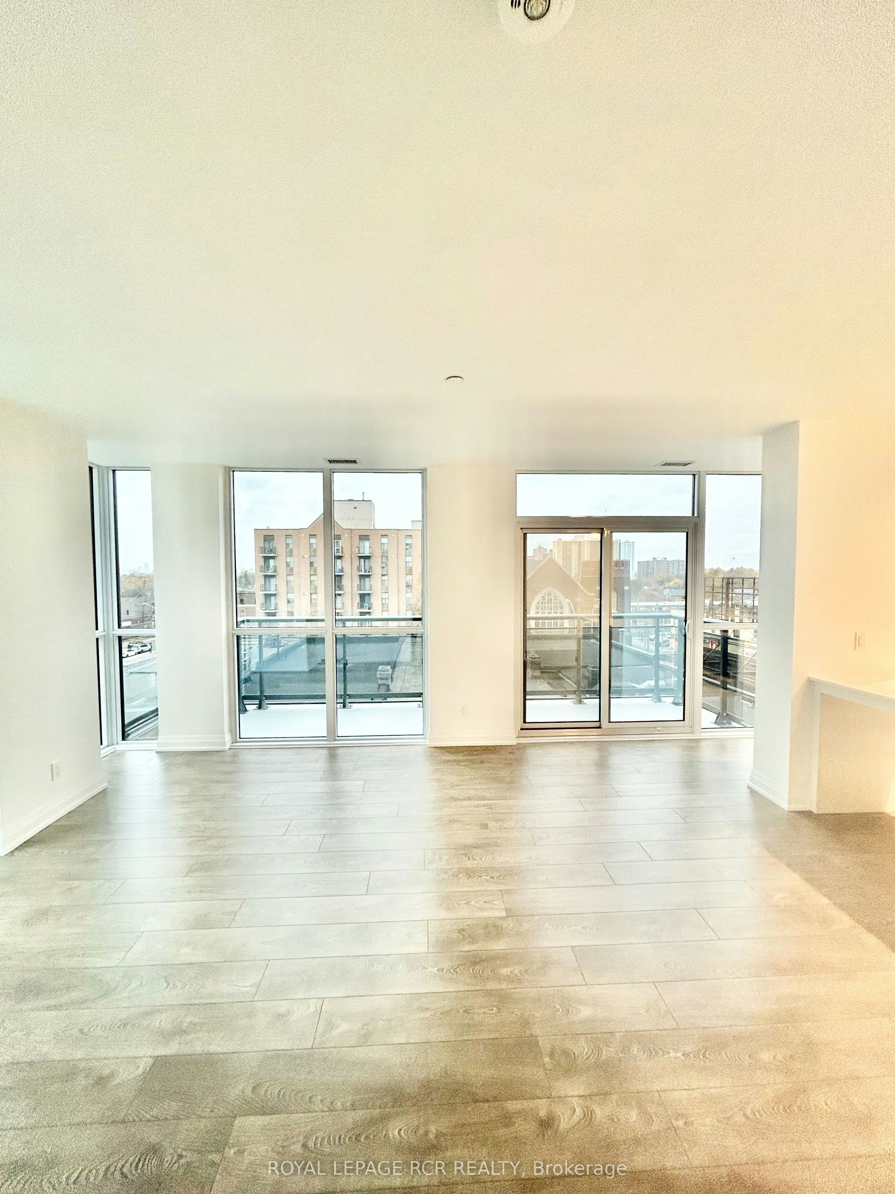 286-403 Main Street, Toronto, ON, M4C 4X4 - 5
