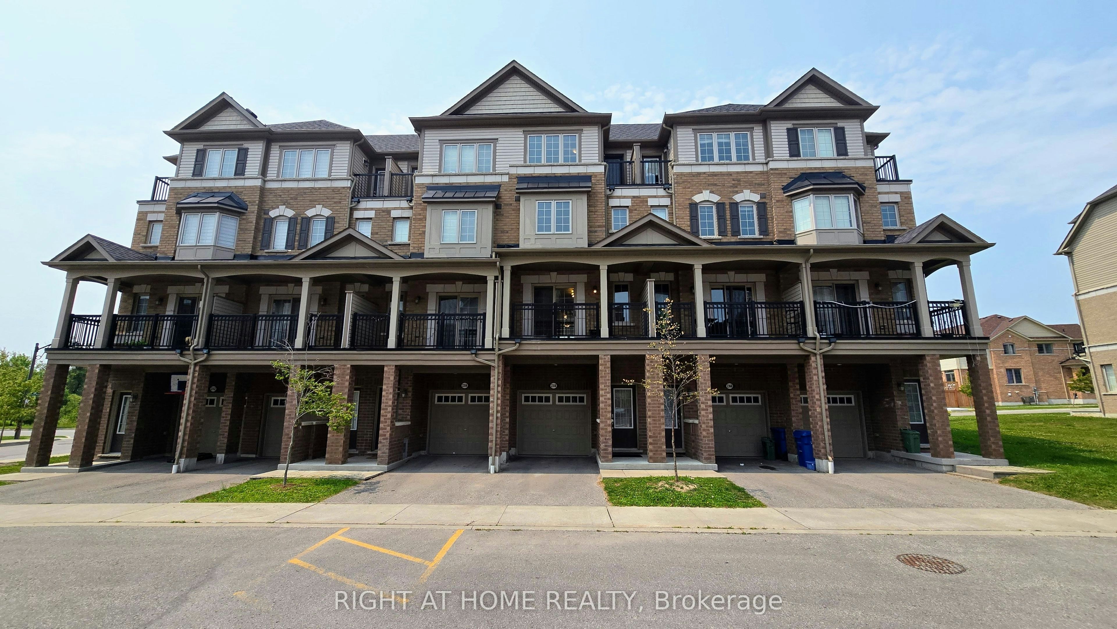341-2358 Chevron Prince Path, Oshawa, ON, L1L 0K9