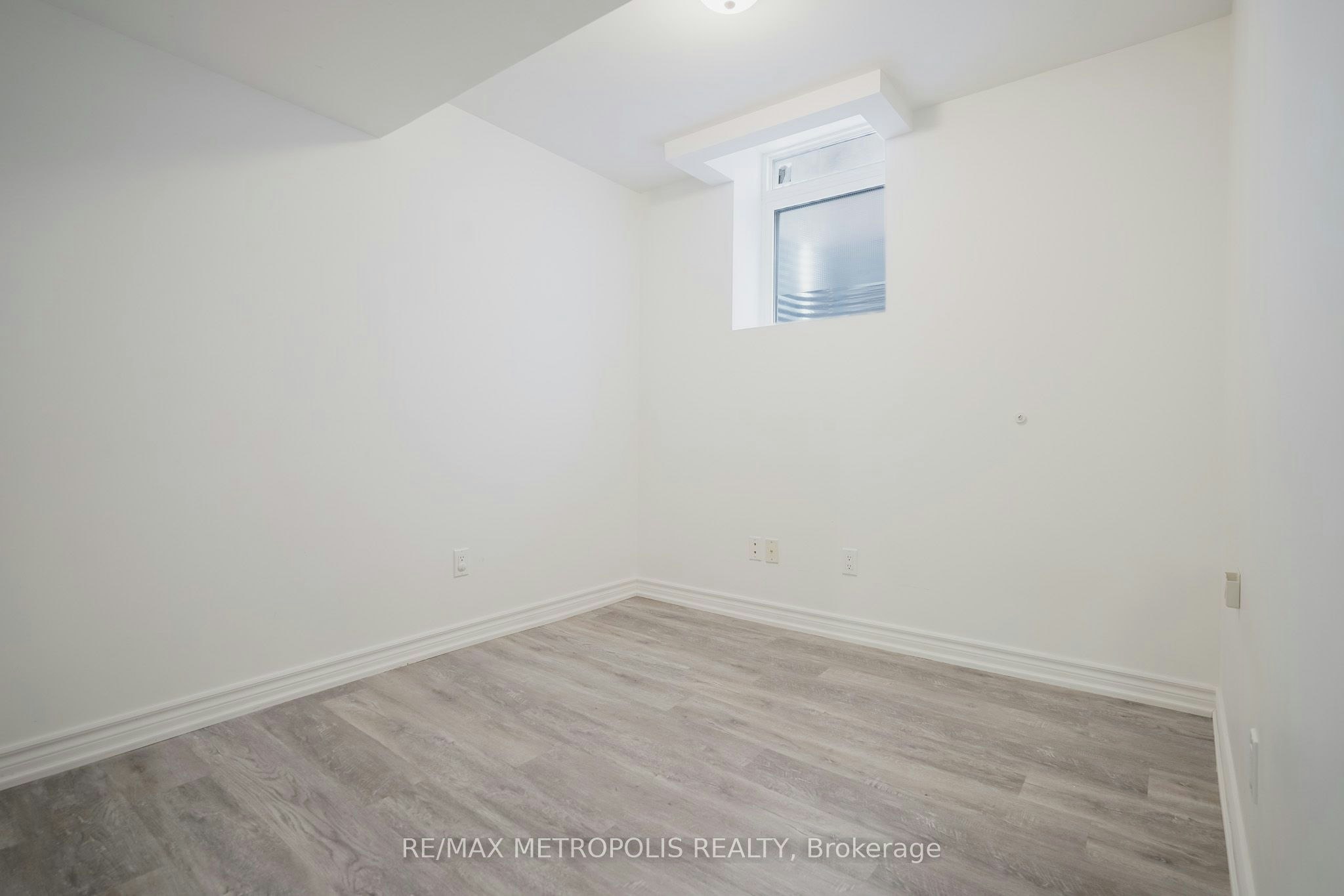BSMT-570 Springview Drive, Pickering, ON, L1V 4X2 - 25