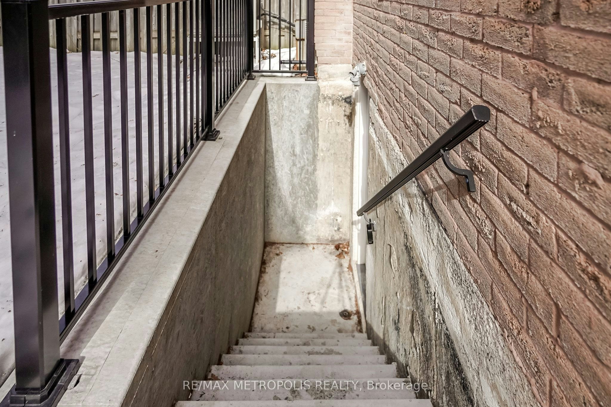 BSMT-570 Springview Drive, Pickering, ON, L1V 4X2 - 4
