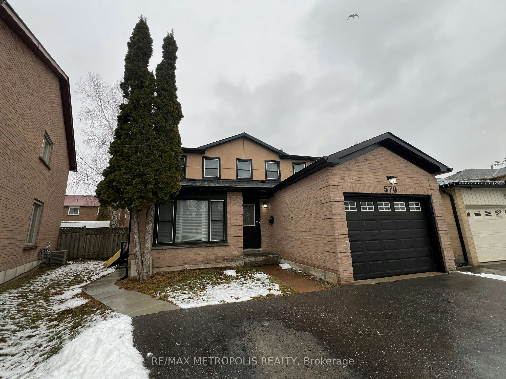 BSMT-570 Springview Drive, Pickering, ON, L1V 4X2