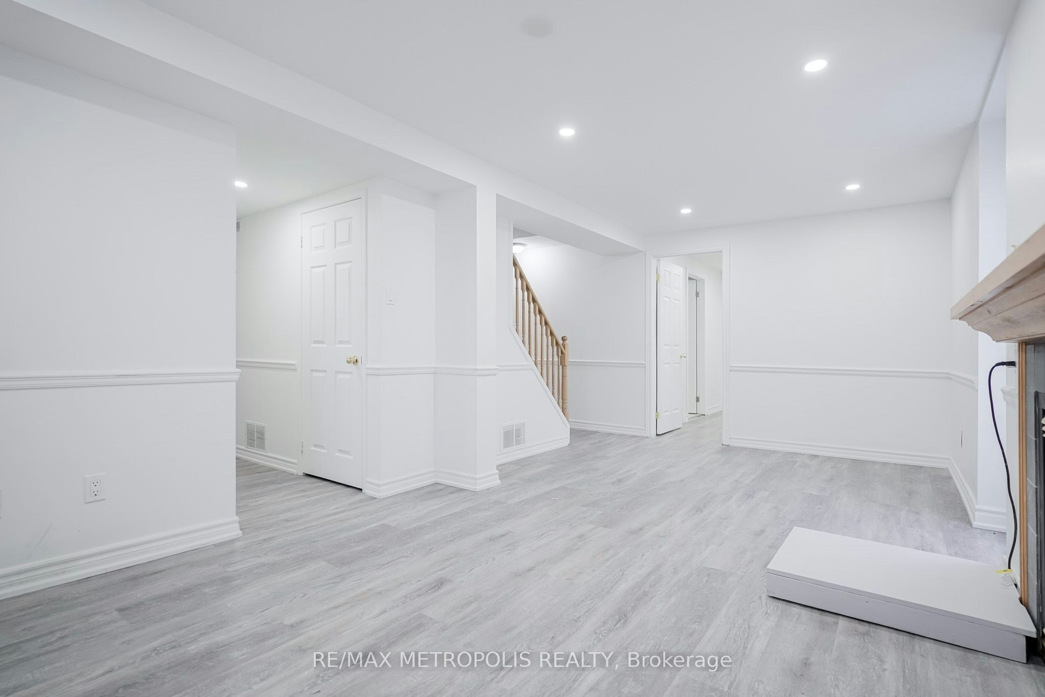 BSMT-570 Springview Drive, Pickering, ON, L1V 4X2 - 9