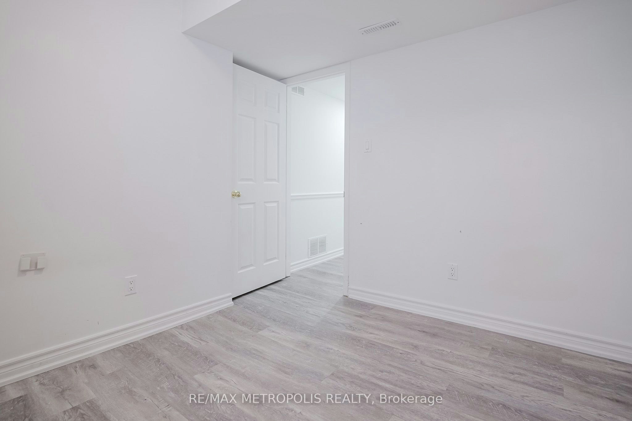 BSMT-570 Springview Drive, Pickering, ON, L1V 4X2 - 26