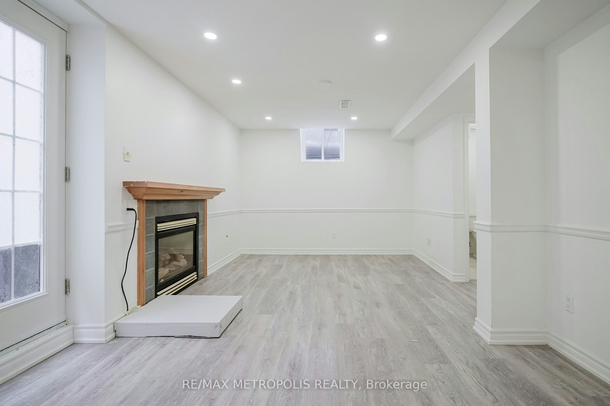 BSMT-570 Springview Drive, Pickering, ON, L1V 4X2 - 7