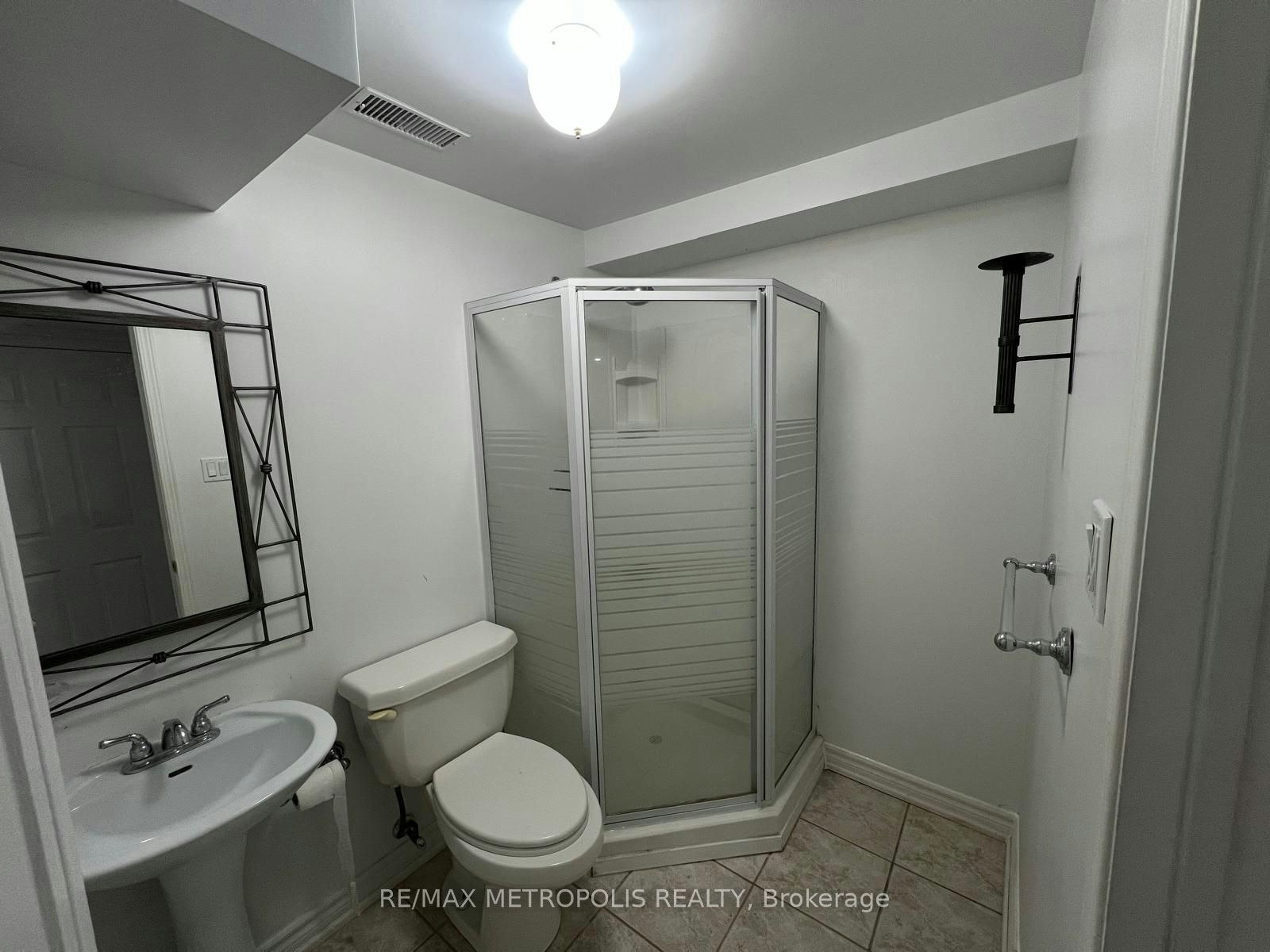 BSMT-570 Springview Drive, Pickering, ON, L1V 4X2 - 18