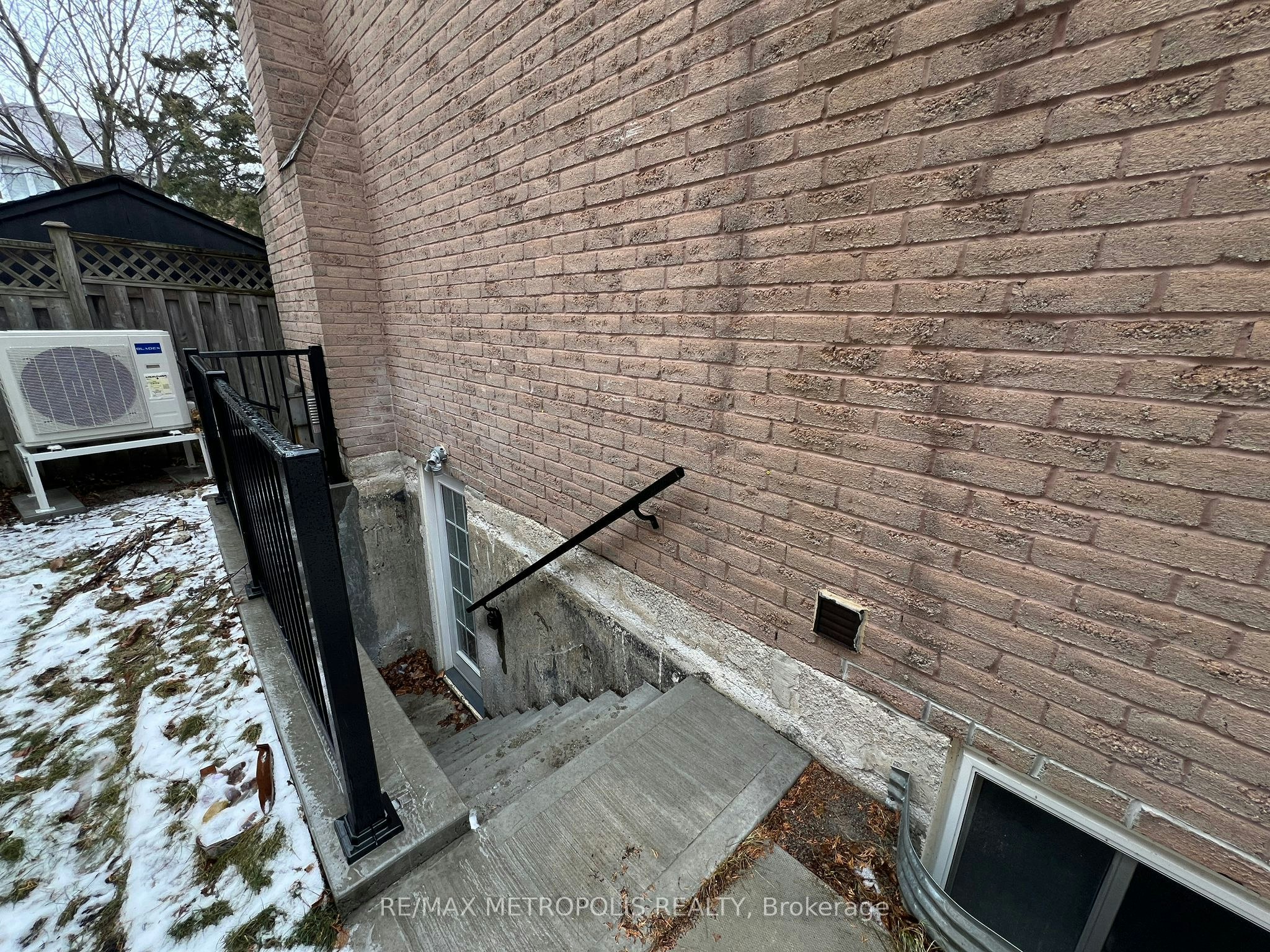 BSMT-570 Springview Drive, Pickering, ON, L1V 4X2 - 3