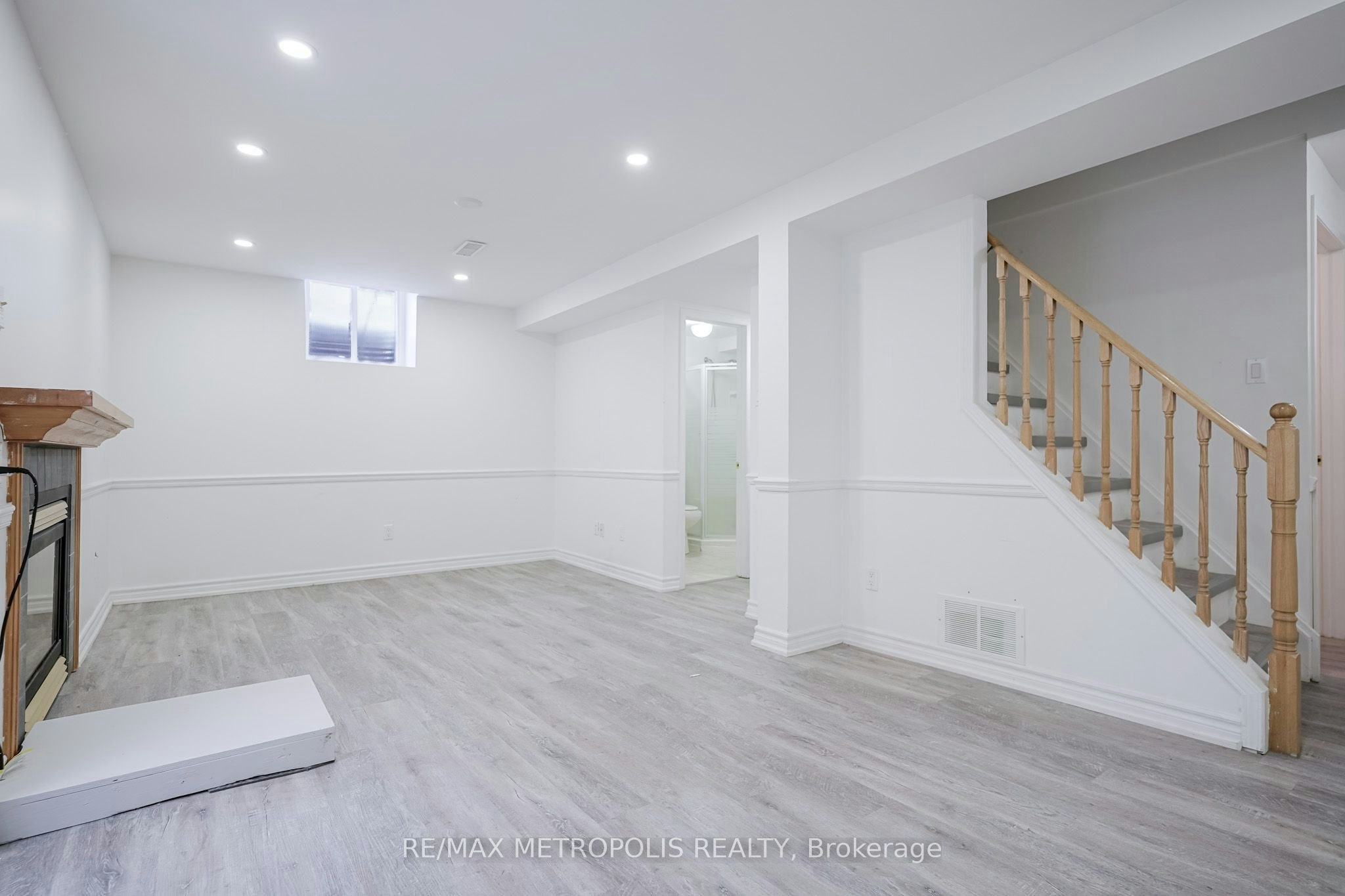 BSMT-570 Springview Drive, Pickering, ON, L1V 4X2 - 8