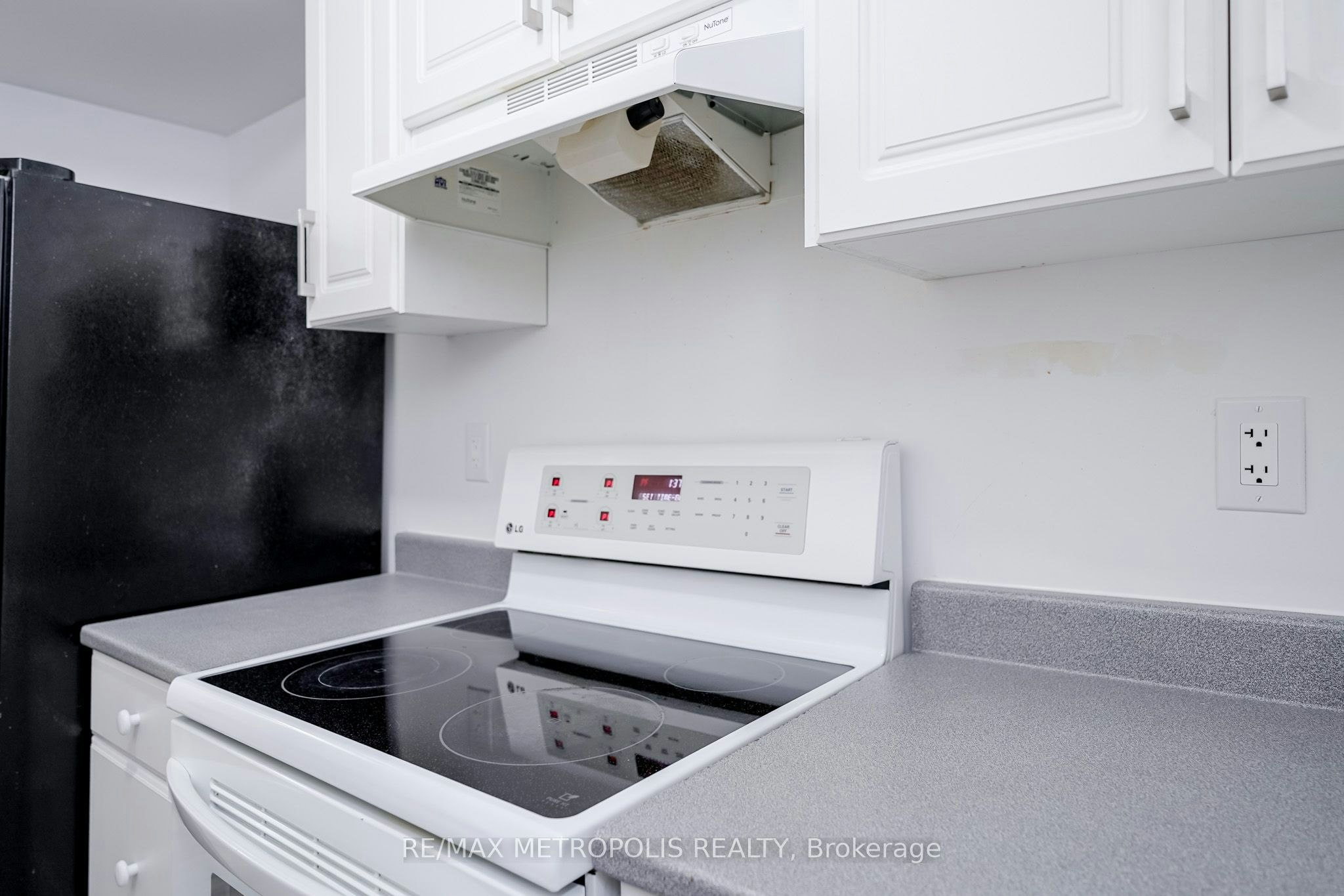 BSMT-570 Springview Drive, Pickering, ON, L1V 4X2 - 13