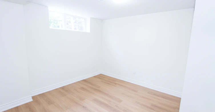 659 Shakespeare Avenue, Oshawa, ON, L1H 3H8 - 4