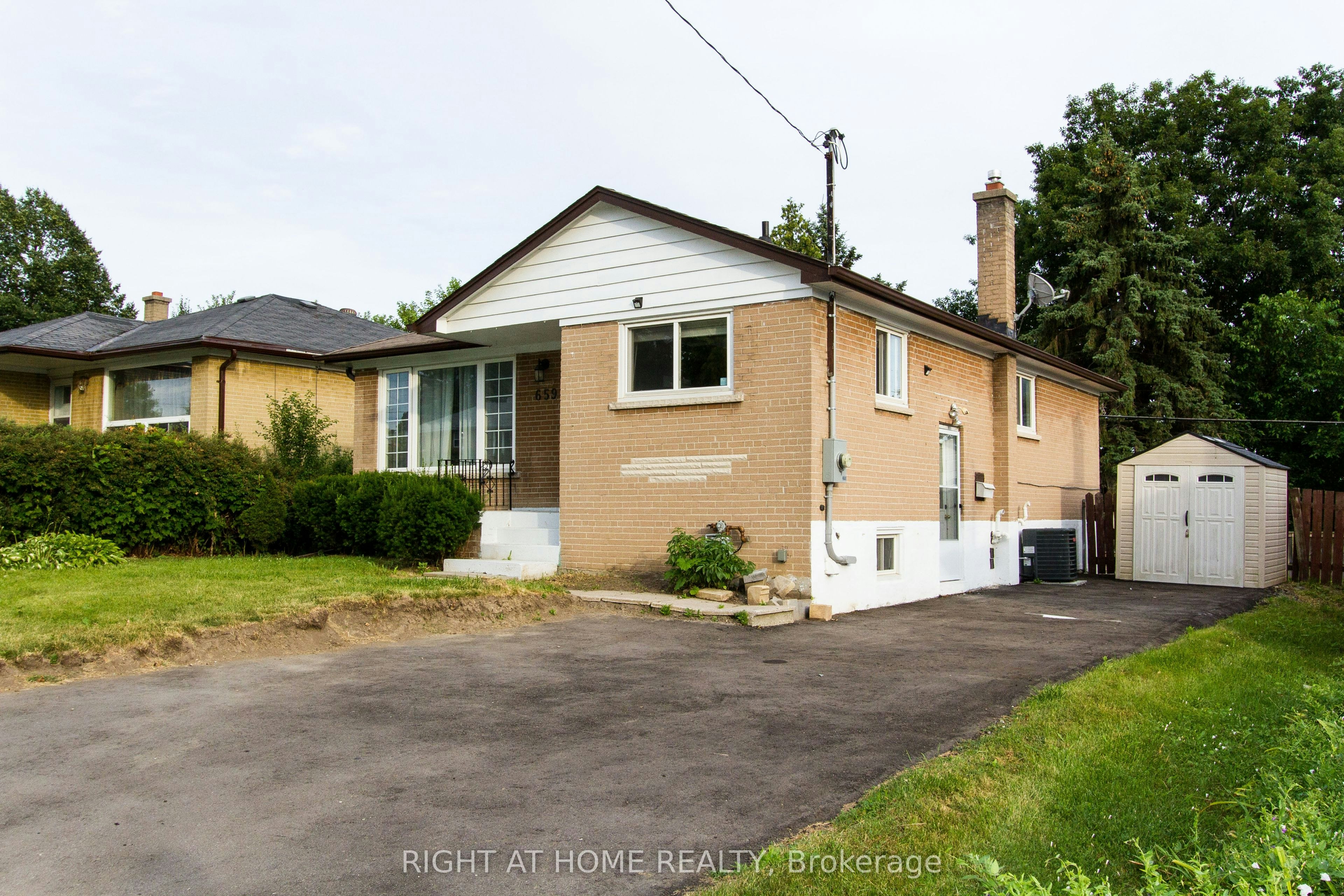 659 Shakespeare Avenue, Oshawa, ON, L1H 3H8