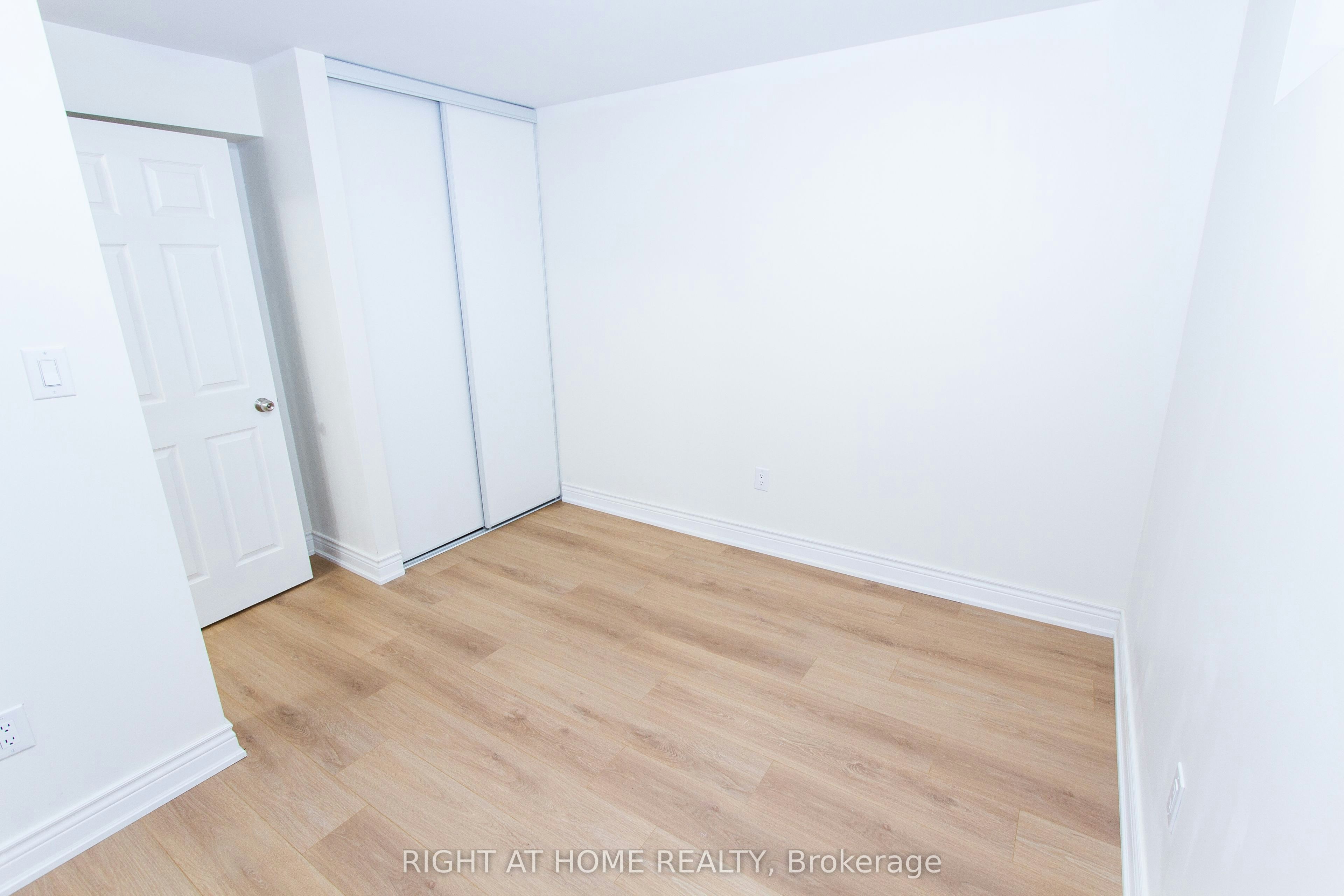 659 Shakespeare Avenue, Oshawa, ON, L1H 3H8 - 5