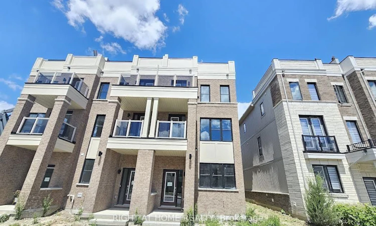 8 Clarington Boulevard