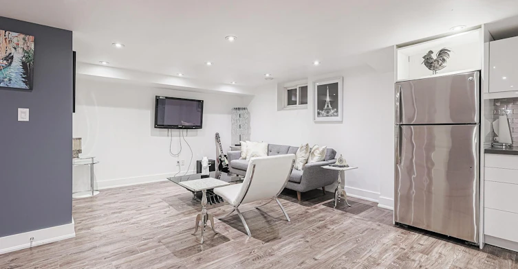 Lower-52 Princeway Drive, Toronto, ON, M1R 2W1 - 5