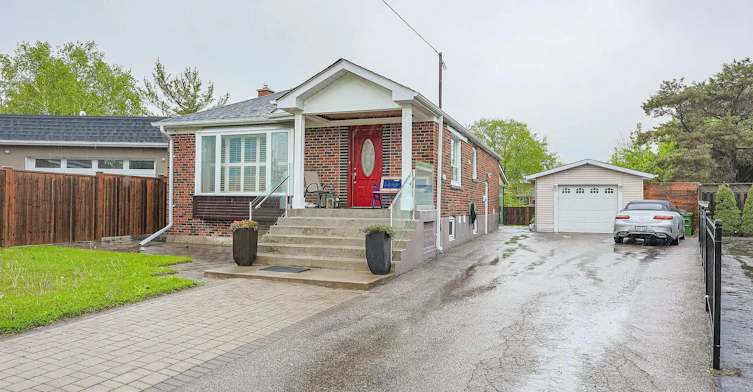Lower-52 Princeway Drive, Toronto, ON, M1R 2W1