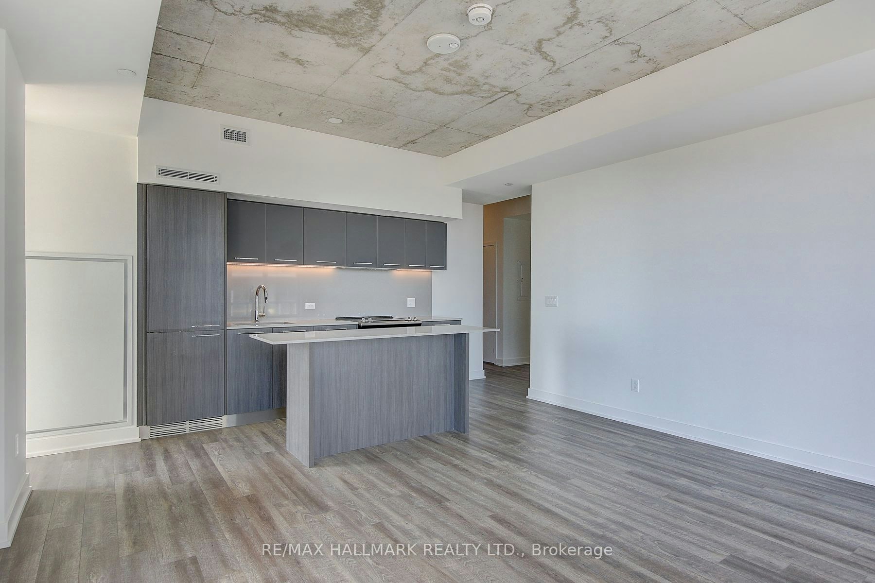 804-15 Baseball Place, Toronto, ON, M4M 0E6 - 8