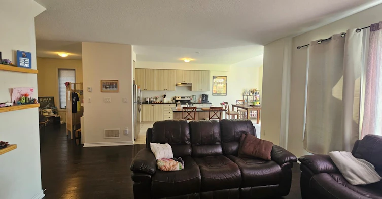 219 Northglen Boulevard, Clarington, ON, L1C 0T9 - 9
