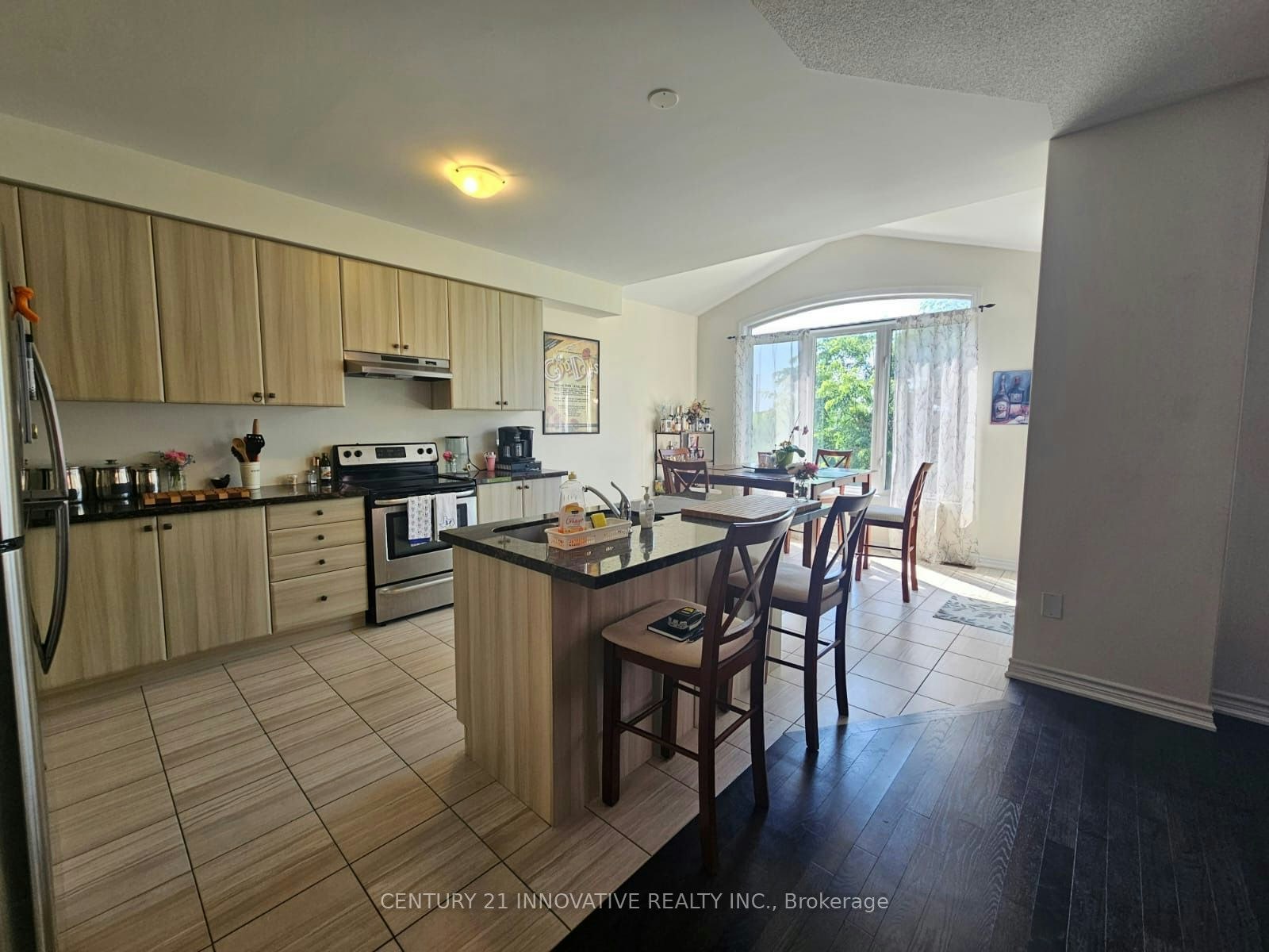 219 Northglen Boulevard, Clarington, ON, L1C 0T9 - 2