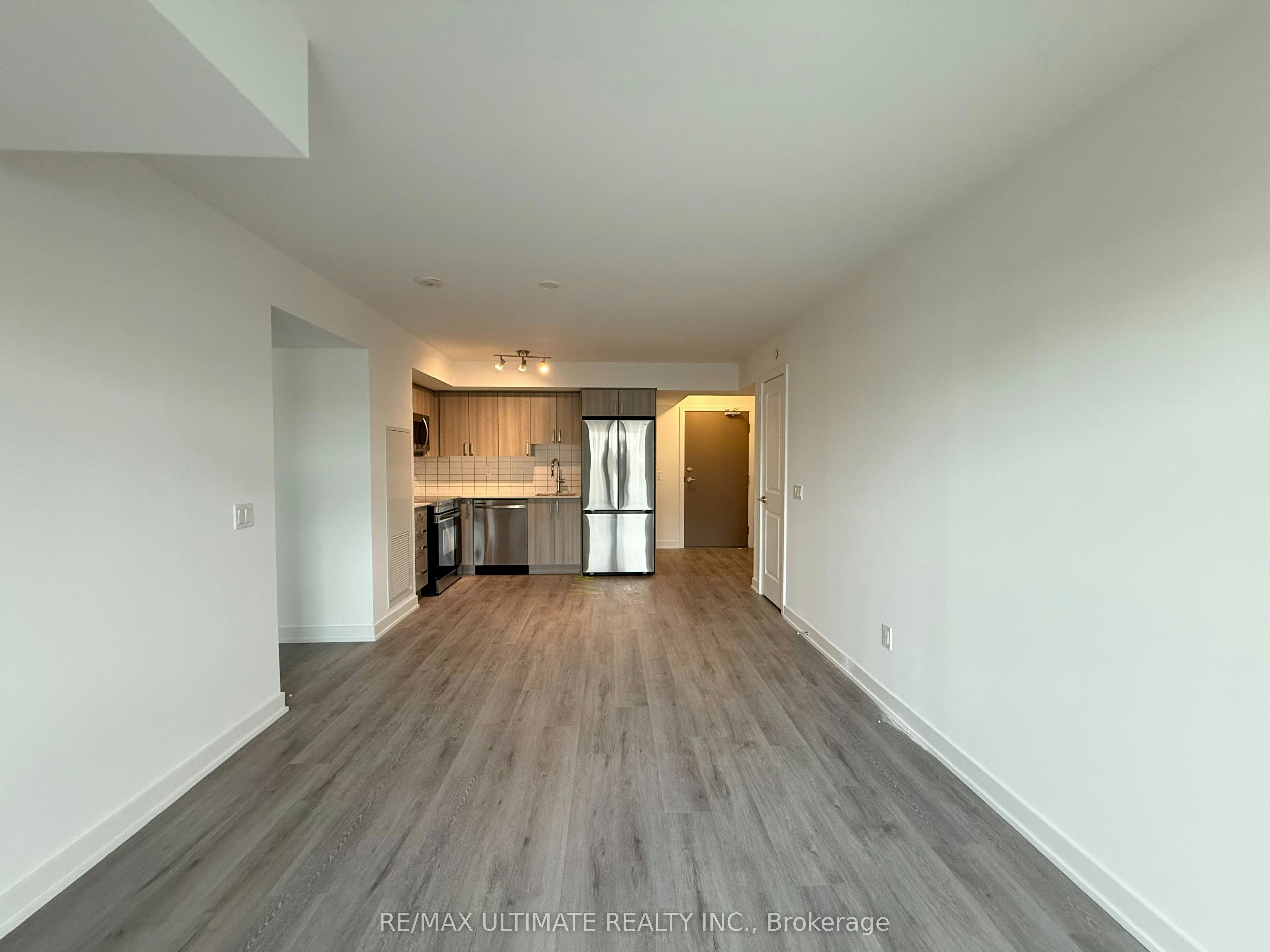 303-1010 Sandy Beach Road, Pickering, ON, L1W 3V9 - 5