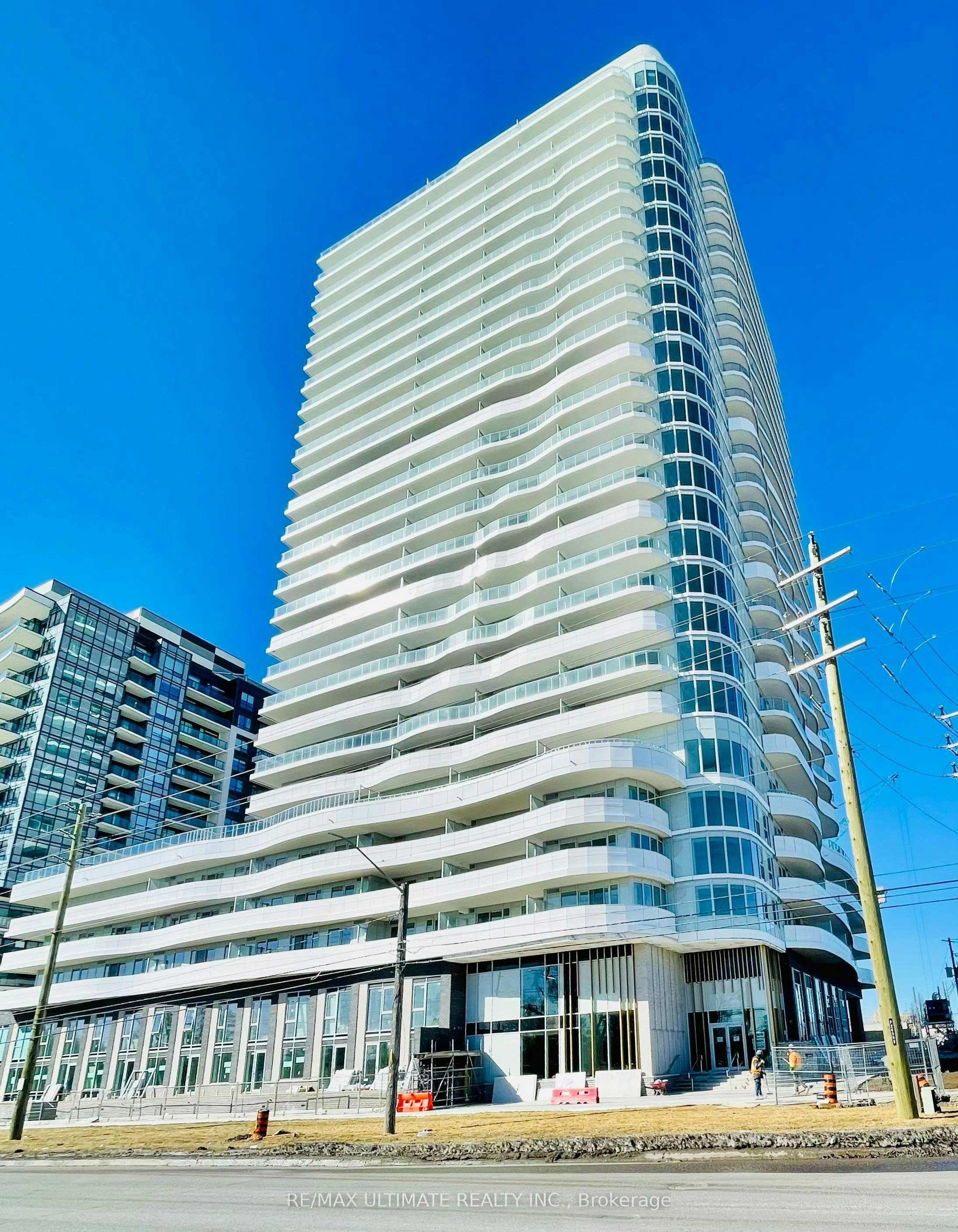 1605-1010 Sandy Beach Road, Pickering, ON, L1W 3V9