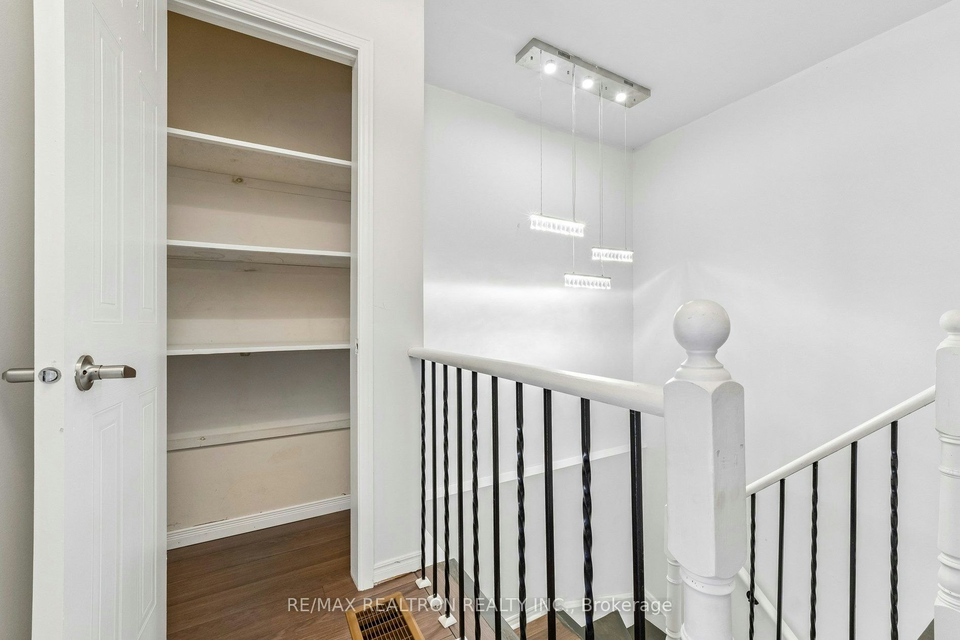 409 Cobblehill Drive, Oshawa, ON, L1K 1Y6 - 18