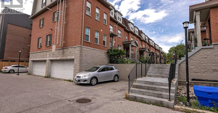 8-901 Kennedy Road, Toronto, ON, M1K 2E9 - 25
